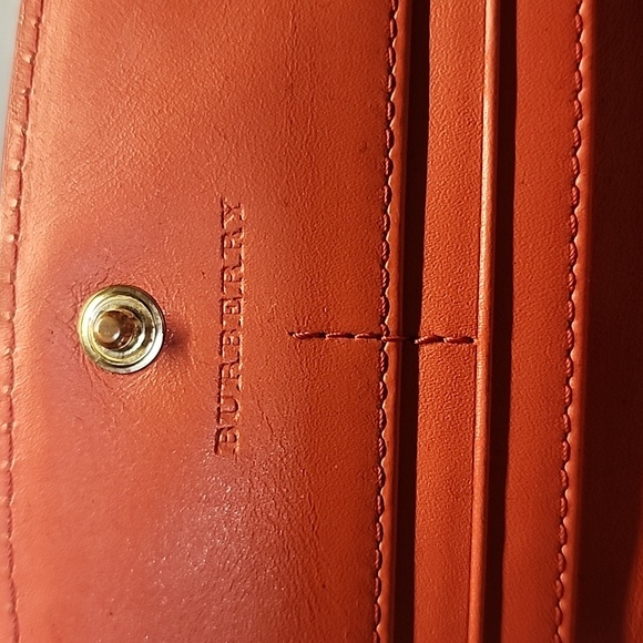 Burberry wallet - Picture 8 of 13